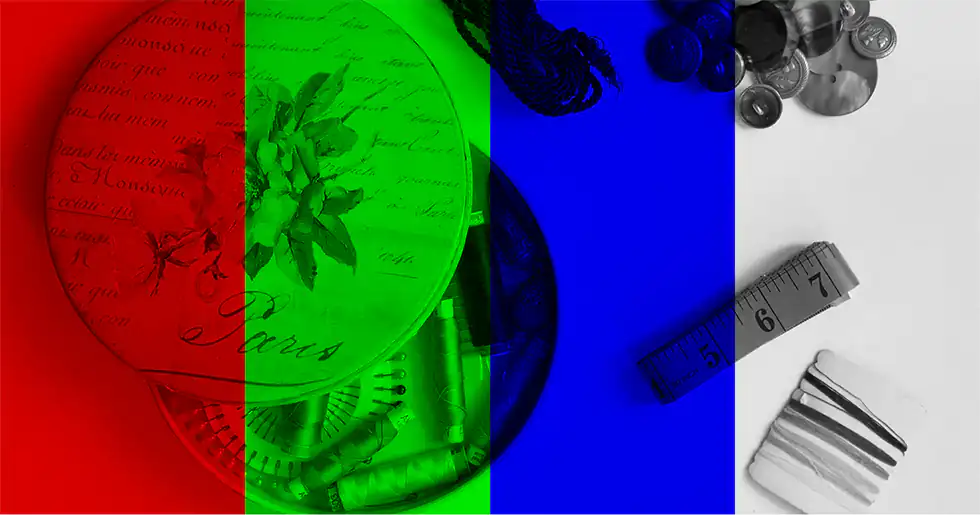Vier mal feColorMatrix: Rot, Grün, Blau und Schwarzweiß